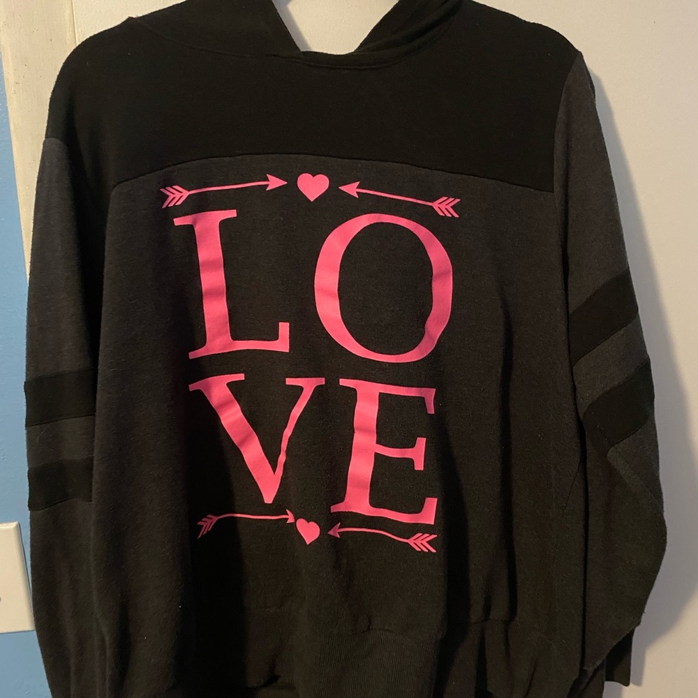 Used light weight pullover sweater